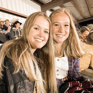 Meet your Posher, Shealee